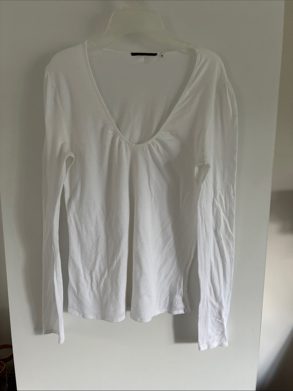 Elie Tahari White Long-Sleeve V-Neck Top